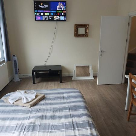 Family Friendly 3 Bedroom Flat Zone 2 - Children Stay Free! Londýn Exteriér fotografie